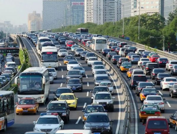 La “Ley” sobre movilidad sostenible corre un doble riesgo: reducida ambición socioambiental y falta de apoyos parlamentarios suficientes.